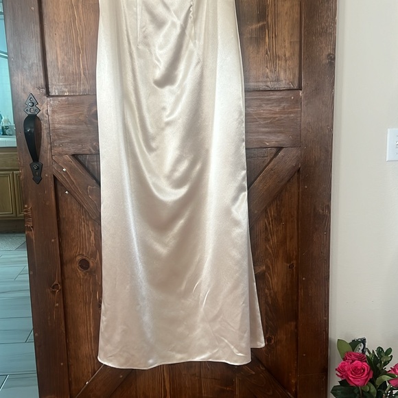 Greek Goddess party gown - Picture 3 of 5